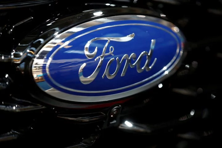 Ford pauses work on $3.5 billion battery plant in Michigan