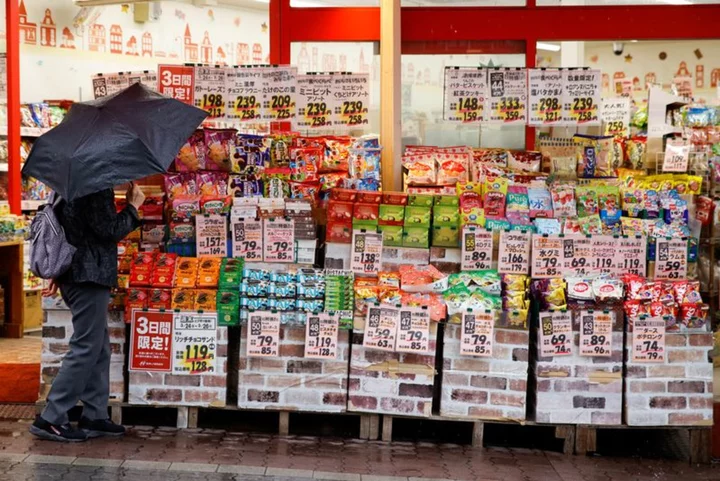 Core inflation in Japan's capital accelerates to 2.7% in Oct