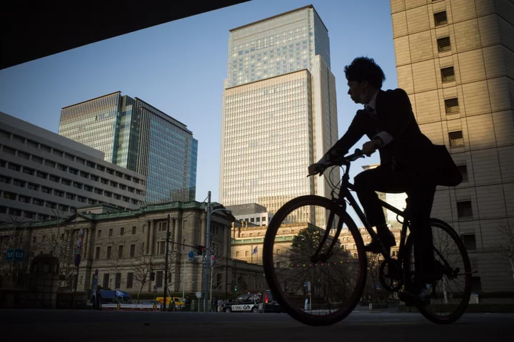 Bank of Japan Steps Into Bond Market to Slow Rising Yields