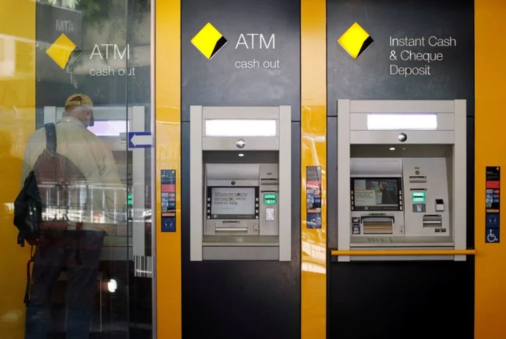 Commonwealth Bank of Australia's annual profit rises 6%