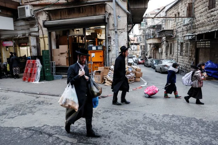 Credit card data show drop in Israelis' spending since start of Gaza war -cenbank