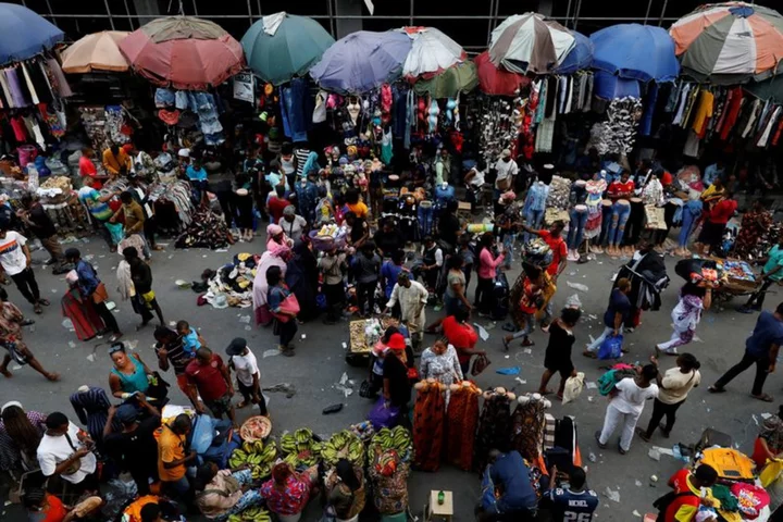 Nigeria Q3 growth steady at about 2.5% as oil sector contraction slows