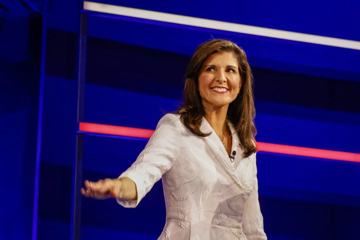 Former Tim Scott Donor Plans a Fundraiser for Nikki Haley