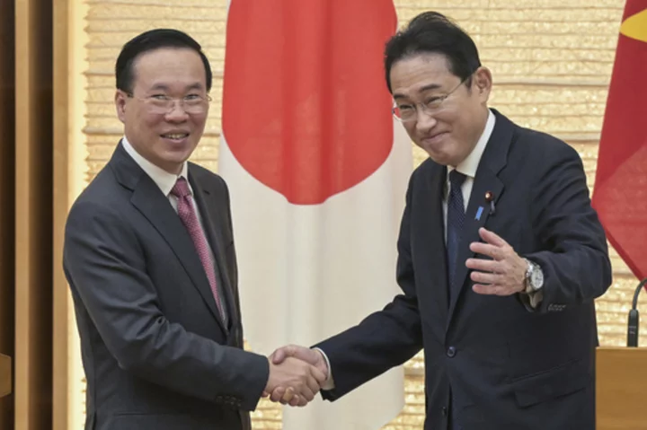 Japan and Vietnam agree to boost ties and start discussing Japanese military aid amid China threat