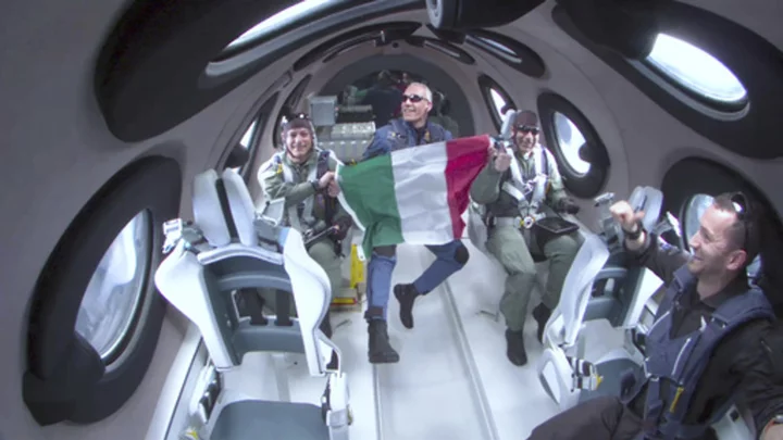 Italian researchers reach the edge of space, flying aboard Virgin Galactic's rocket-powered plane