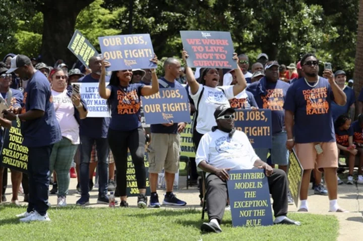 Labor rift deepens between Republican governor and dockworkers in South Carolina