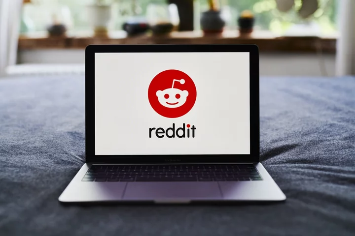 Reddit to Cut 5% of Staff, Trim Hiring Amid Restructuring