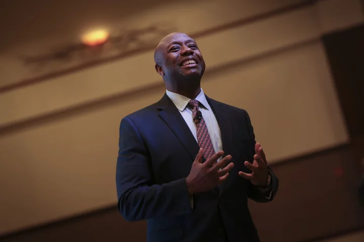 Tim Scott Hires Staff for His 2024 Republican Nomination Bid