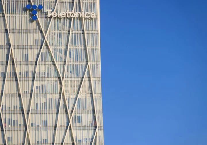 Telefonica Q1 net profit falls 58% but still beats expectations