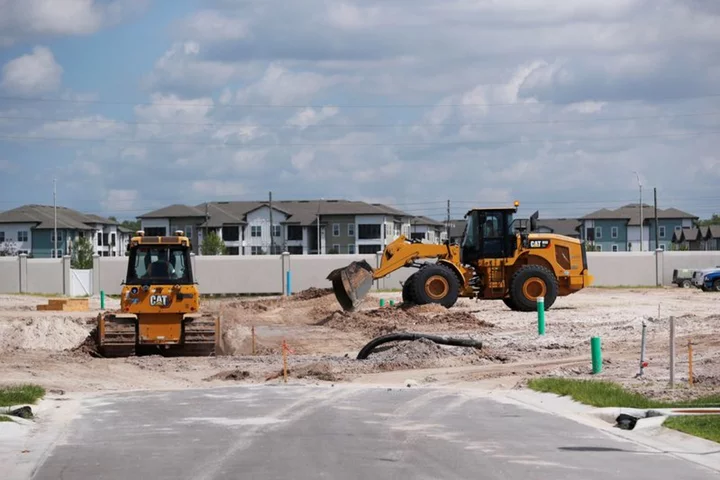 US new home sales tumble in August