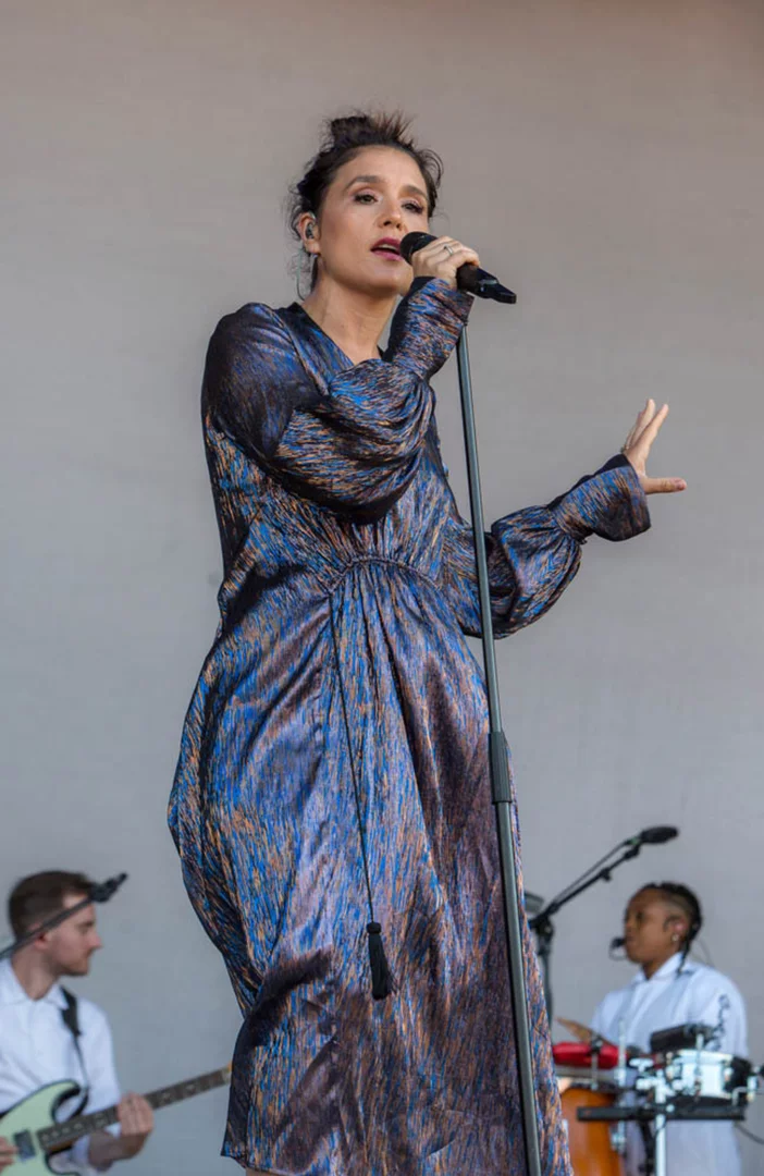 Jessie Ware eyes Cher and Barbra Streisand duets