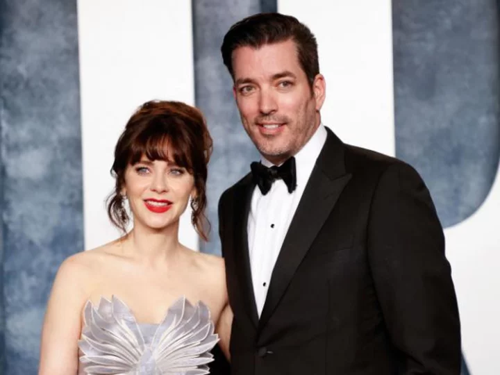 Zooey Deschanel and Jonathan Scott set to wed