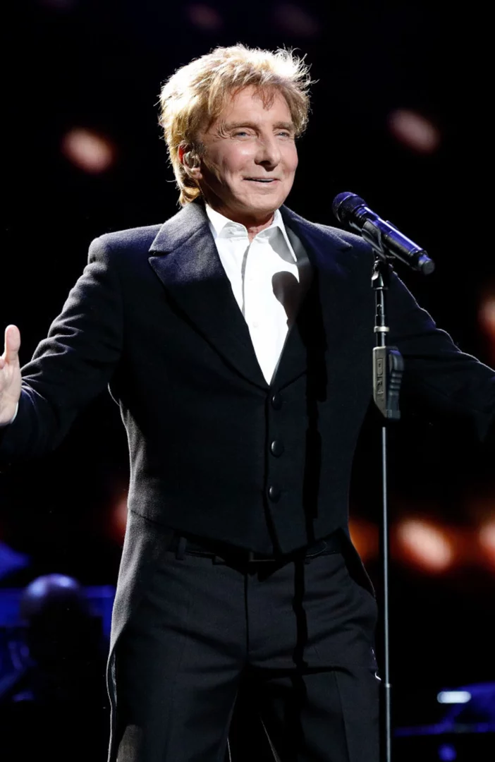 Barry Manilow finds it a 'surprise' that people enjoy his singing