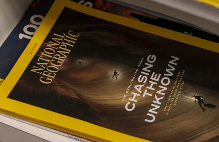 National Geographic will end newsstand sales of magazine next year, focus on subscriptions, digital