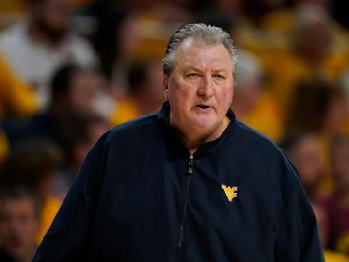 West Virginia men's basketball coach Bob Huggins arrested on DUI charge