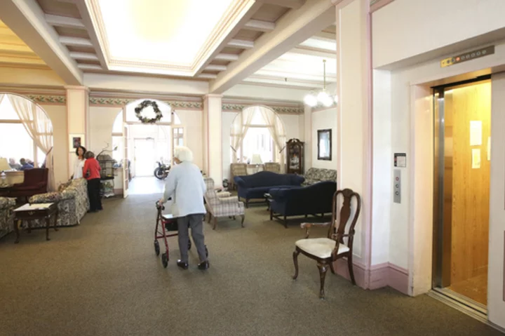 Liz Weston: 5 surprising facts about assisted living