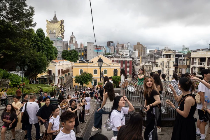 Macau Casino Rebound Shows Travel Is Bright Spot Amid China’s Woes