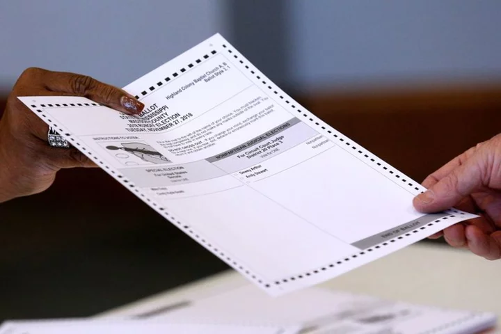 US appeals court revives Mississippi law barring convicts from voting