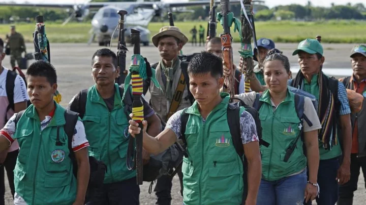 Colombian plane crash: New clues found in search for lost children