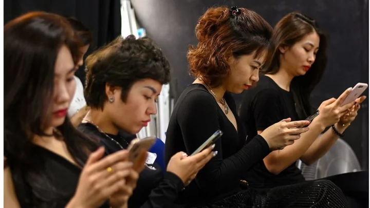 Vietnam to crack down on anonymous social media accounts