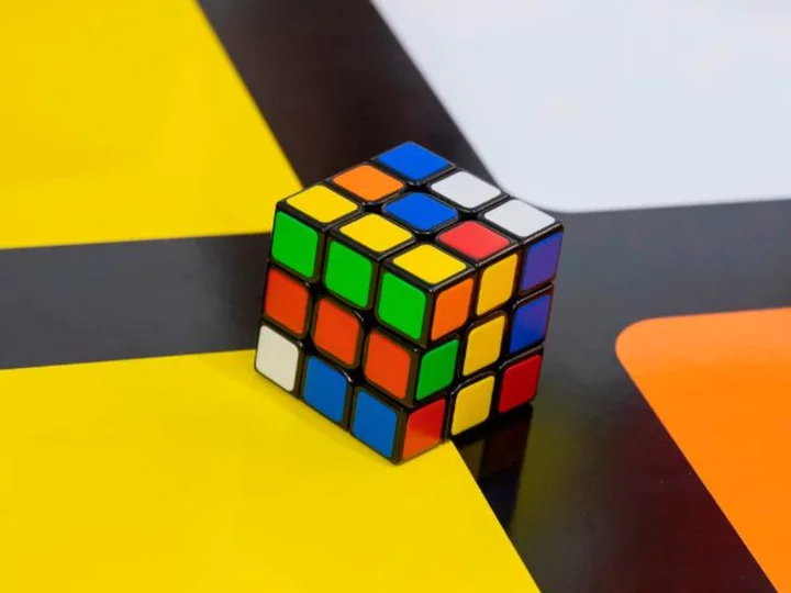 How quickly can you solve a Rubik's Cube? A 21-year-old set a new world record that will stun you