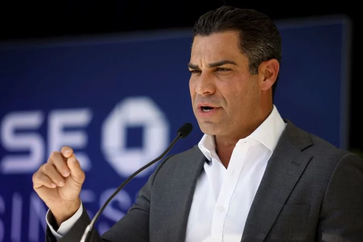 Miami Mayor Suarez launches long-shot bid for 2024 Republican nomination