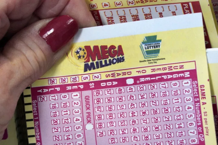 Mega Millions jackpot grows to $820 million with a possible cash payout of $422 million