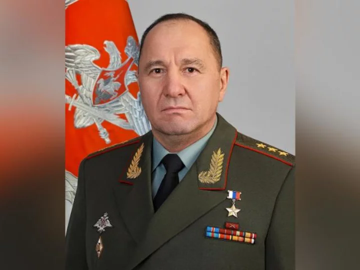 Russia general who reportedly served as the top commander for Ukraine last year has died