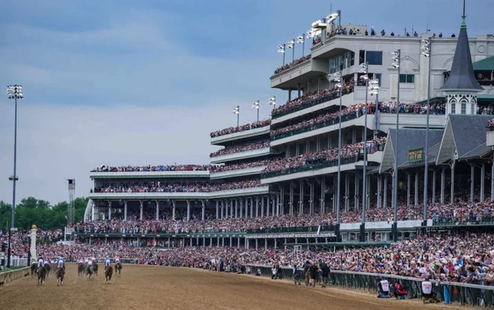 Horse racing: Churchill Downs to suspend racing amid safety review