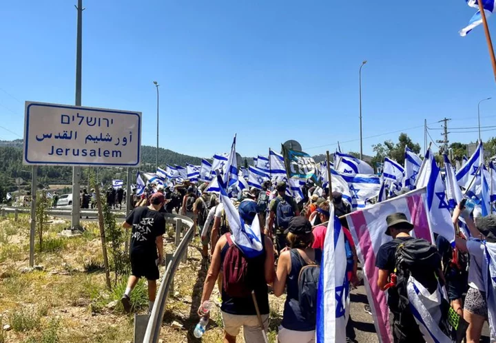 Thousands march as vote on curtailing Israel court's powers nears