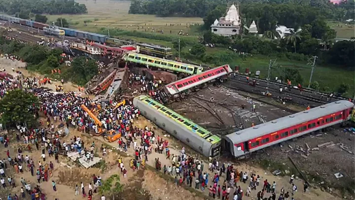 Odisha train crash: Why do trains in India go off tracks?