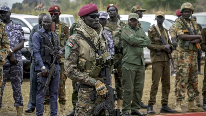 Sudan civil war: Darfur's Jem rebels join army fight against RSF