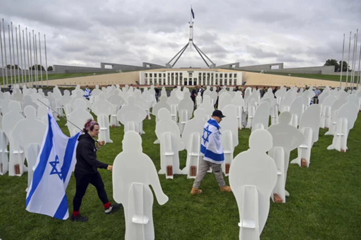 Relatives and a friend of Israelis kidnapped and killed by Hamas visit Australia's Parliament House