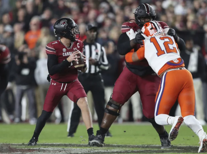 South Carolina quarterback Spencer Rattler giving up final college year for NFL