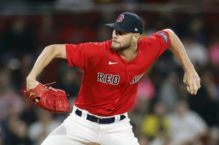 Yoshida hits go-ahead single in 8th as Red Sox rally past White Sox 3-2