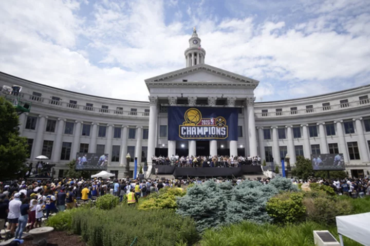 NBA-champion Nuggets trade into the 1st round by swapping picks with the Pacers, AP source says