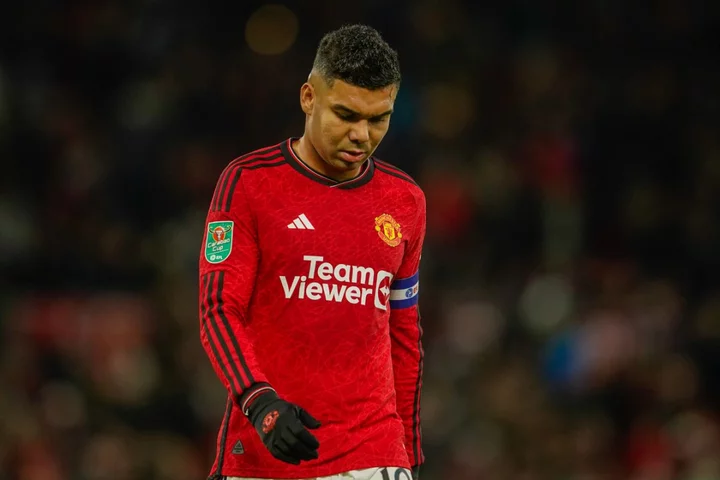 Manchester United receive devastating Casemiro injury update