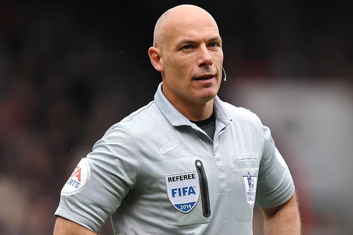 Howard Webb keen to air more conversations between match officials and VARs