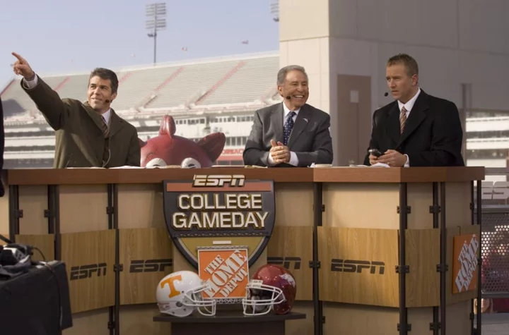 Where is College GameDay this week? Week 13 location, guest picker, schedule and TV info