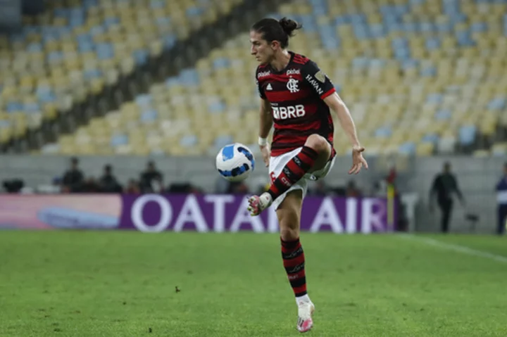 Former Brazil and Atletico Madrid defender Filipe Luis says he'll retire at season's end