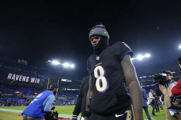 Jackson, Ravens look to remain on top of AFC with prime-time road game against Chargers