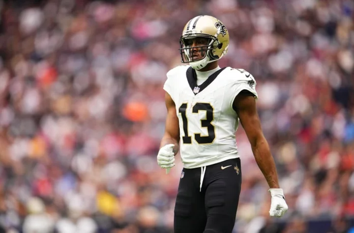 Michael Thomas defends Chris Olave, subtly blames Derek Carr for botched play