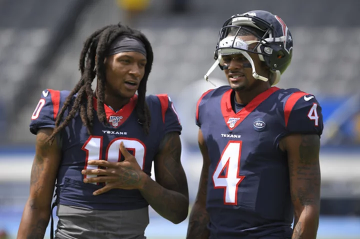 Browns' Watson makes pitch for DeAndre Hopkins to reunite with him in Cleveland