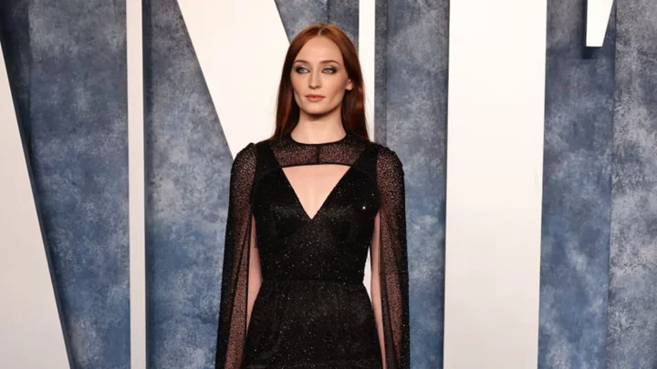 Roundup: Sophie Turner, Joe Jonas Divorcing; Florida State Hammered LSU; Max Verstappen Won Again