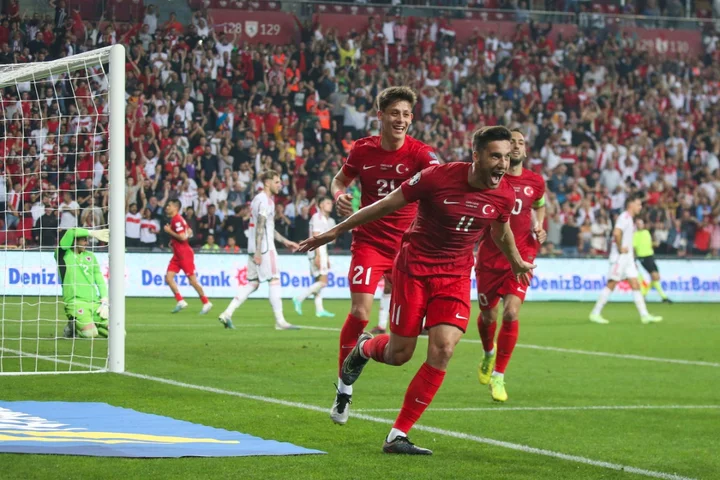 Ten-man Wales’ Euro 2024 qualification hopes further dented by defeat in Turkey