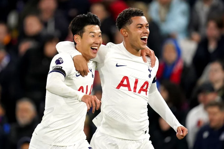 Tottenham extend lead at top of Premier League with victory at Crystal Palace