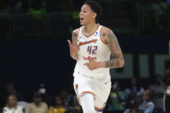 Ogunbowale, Sabally lead Wings to 90-77 victory over Mercury