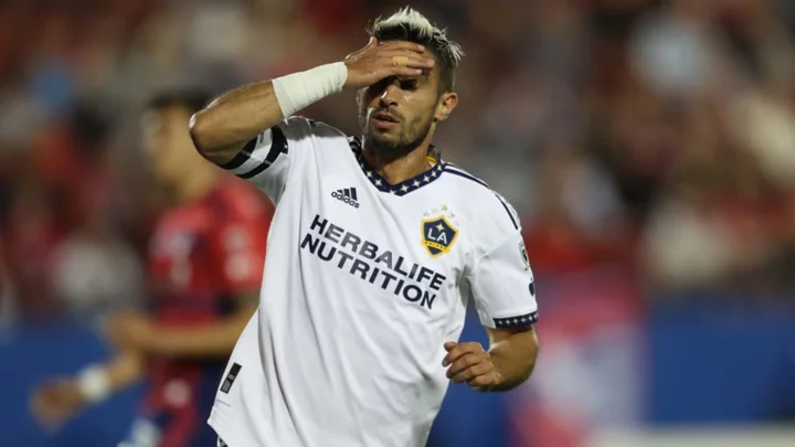 LA Galaxy's Gaston Brugman sidelined with knee injury