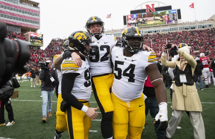 Backup kicker Meeder's field goal as time runs out gives No. 20 Iowa 13-10 win over Nebraska