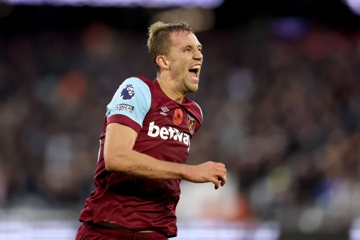 Tomas Soucek heads late winner as West Ham come from behind to beat Forest